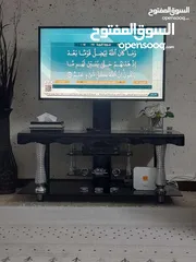  1 طاوله تلفزيون ممتازه ونظيفه