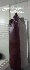  3 اكياس ملاكمة جلد. طول 120 تقريبا.