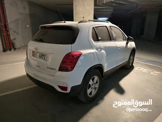  4 CHEVROLET trax