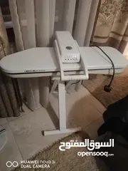  1 مكوى كبس كبير جودة عالية شبه جديد استعمال بسيط جدا  يصلح لاصحاب الدراي كلين او محلات الخياطة او سة