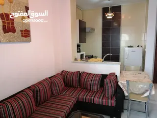  7 شقة دار و صالة للايجار باليوم على طريق المرسي في تونس العاصمة