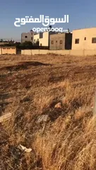  8 ارض للبيع 640م عمان-قرية سالم/شاكر الشمالي