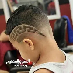  9 قلم موس مع 10 شفرات استبدال حسب  نوع الشعر وحجم الرأس و الرسمه المطلوبه