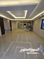  4 شقة فارغة   للايجار في عمان -منطقة الرابيه  منطقة هادئة ومميزة جدا