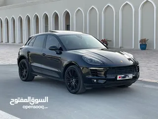  1 PORSCHE MACAN S MODEL : 2017