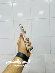  8 آيفون 16بروماكس