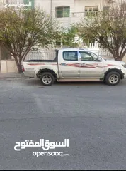  7 هايلوكس واطي 2014 للبيع