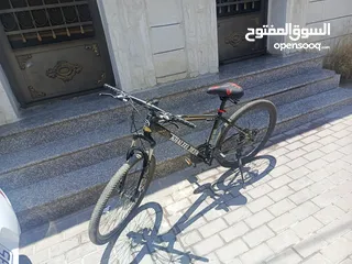  3 بسكليت امريكي  جنط 26 للبيع بحالة الوكالة قابل للتفاوض
