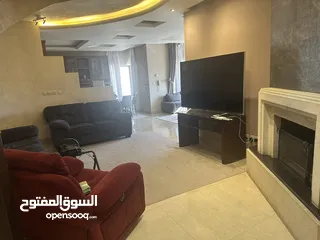  8 فيلا للايجار السنوي في ضاحية الرشيد