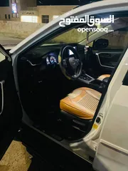  8 Toyota RAV4_LE/AWD 2022