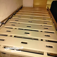  3 سرير طبي كهربائي