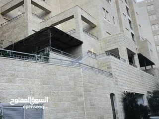  18 شقه فاخره للبيع روابي