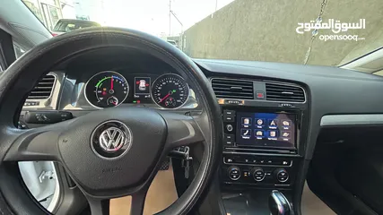  11 سيارة E-Golf للبيع بسعر ممتاز  كاش فقط