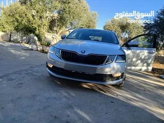  5 سكودا  للبيع كاش ف