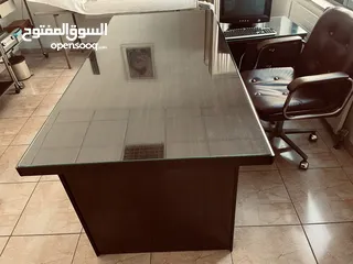  1 اثاث عيادة —   طبي ومكتبي للبيع