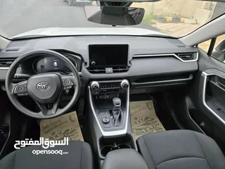  17 تويوتا راف فور 2023 بحالة الوكالة بسعر مغري جدا
