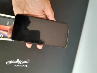  2 سامسونج a10s  بحالة ممتازة جدا