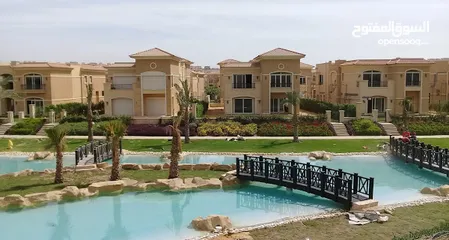  7 فيلا للبيع بفيو مميز جدا في ستون بارك التجمع الخامس - Villa For Sale with a good View At Stone Park