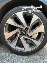  4 KIA RIO 2016