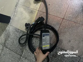  3 شاحن ادي فور سريع 32 أمبير للبيع بسعر مغري جداً.