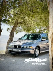  5 BMW E39 525