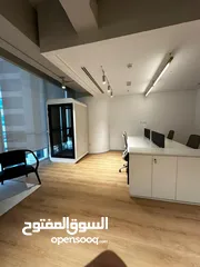  7 For Rent Premium Office AL n Burj Al Salam, World Trade Center للإيجار مكتب مميز في برج السلام، مركز