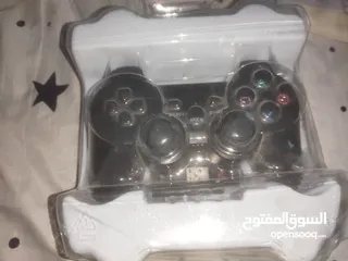  1 شبيه يد البباستيشن