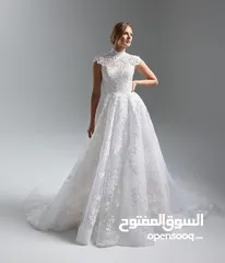  3 فساتين زفاف للبيع بسعر مغري