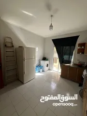  3 شقة للبيع في عرمون مطلة على البحر و بيروت