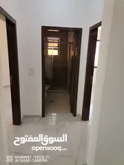  9 شقة للإيجار تشطيب جديد مقابل بوابة القريه الحضريه الخلفي بتجاه طلوع السيفوي مطلوب موظف دخل ثابت