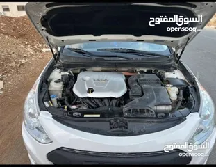 12 هيونداي سوناتا هايبرد أمريكي 2400 cc موديل  2012 فل عدا الفتحة للبيع أو بدل على سيارة كهرباء