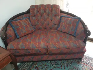  5 كنبة مزدوجة فخمة بحالة الجديده