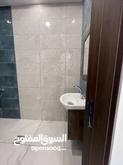  8 شقة هاي ديلوكس لعرسان او لعائلة صغيرة شفابدران بالقرب من دوار جامعة العلوم التطبيقية مقابل اورانج