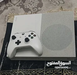  1 اكس بوكس ون اس ولعبتين