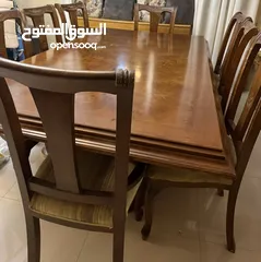  5 غرفة سفرة كاملة بحالة جيدة (طاولة و 8 كراسي وبوفيه وبيرو )