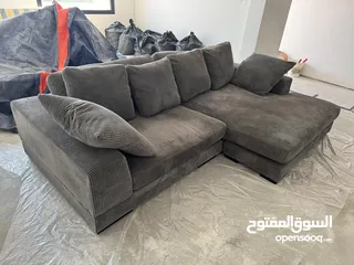  3 غنفة مخمل شانيل 270cm x 170cm x 53cm (السعر قابل للمفاوضة) * للاستفسار: واتساب على الرقم الهاتف