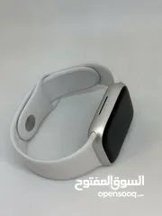  4 Apple Watch s8 41mm شبه جديد