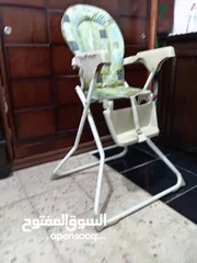  8 خزانة احذيه وكرسي طعام للاطفال