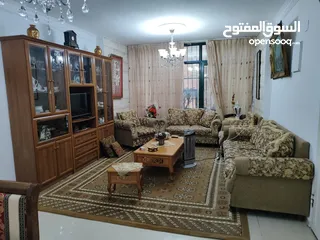  8 شقه مفروشه للايجار في بطن الهوى 2200 شيقل