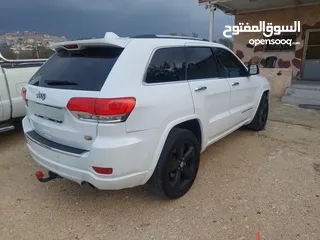  1 جيب جراند شيروكي موديل 2014اوفر لاند فحص نظيف من جميعو