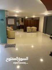  3 للإيجار في موقع حيوي ومميز – رام الله الشرفه