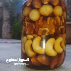  11 عسل طبيعي 100%  العسل الطبيعي الفاخر الابيض القرغيزي والأسود والأحمر وغذاء الملكات