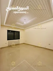  5 شقة فاخرة - لم تسكن - تشطيبات سوبر ديلوكس - 4نوم 2ماستر - 216م - بإطلالــــه مميزة