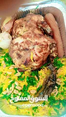  15 وجبة عائلية تكفي لأربع أو خمس اشخاص