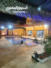  6 شاليه مميز  للبيع