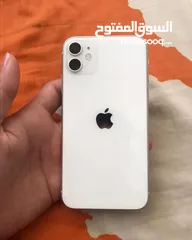  4 آيفون 11 .