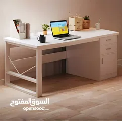  1 مكتب أنيق بمساحه واسعه وتصميم يوفر لك بيئه عمل مريحه ومنظمه مثالي للدراسه والعمل بسعرر ممتاز