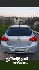  2 سياره أوبل أسترا