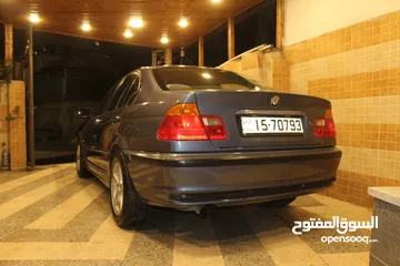  6 BMW 318i 2001