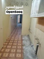  6 House In Isa Town for sale - Near Sanad Area -  منزل للبيع في مدينة عيسى المنطقة الثامنة قريب من سند
